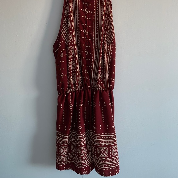 Patterned Maroon Romper - Picture 3 of 4